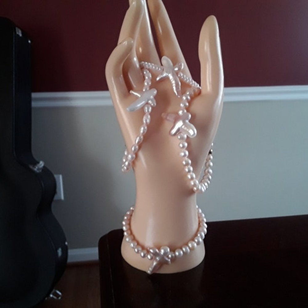4 pc: Incredible Natural Pearl Cross Stretch Bracelet Fresh Water Pearl.